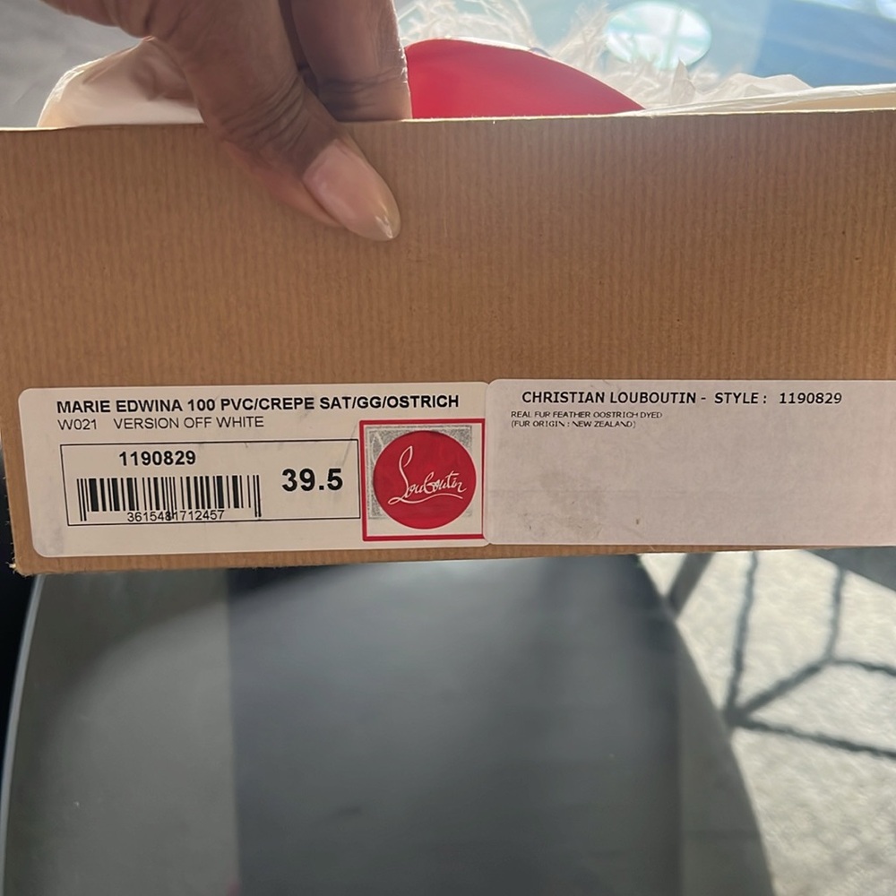 Limited edition Christian louboutins. Size 39.5. - Picture 5 of 5